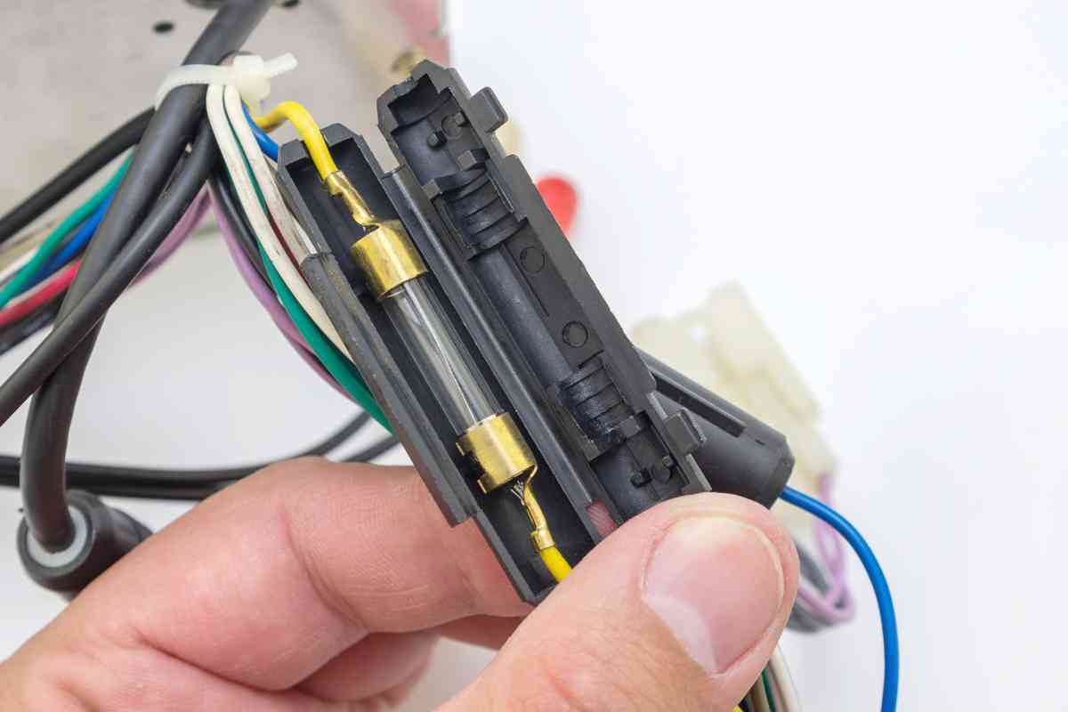 How To Replace Car Radio Fuse