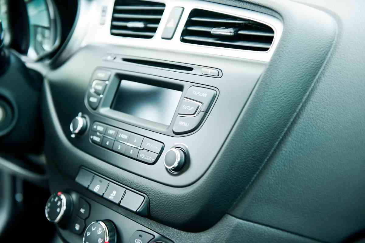 What To Do When Car Radio Keeps Turning On By Itself